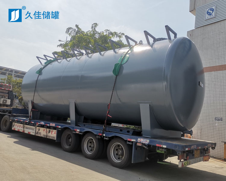 65m3鋼襯PE儲(chǔ)罐（試劑濃硫酸）