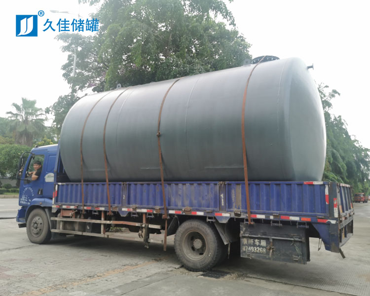 40m3硫酸儲(chǔ)罐（內(nèi)襯PE外玻璃鋼涂層）