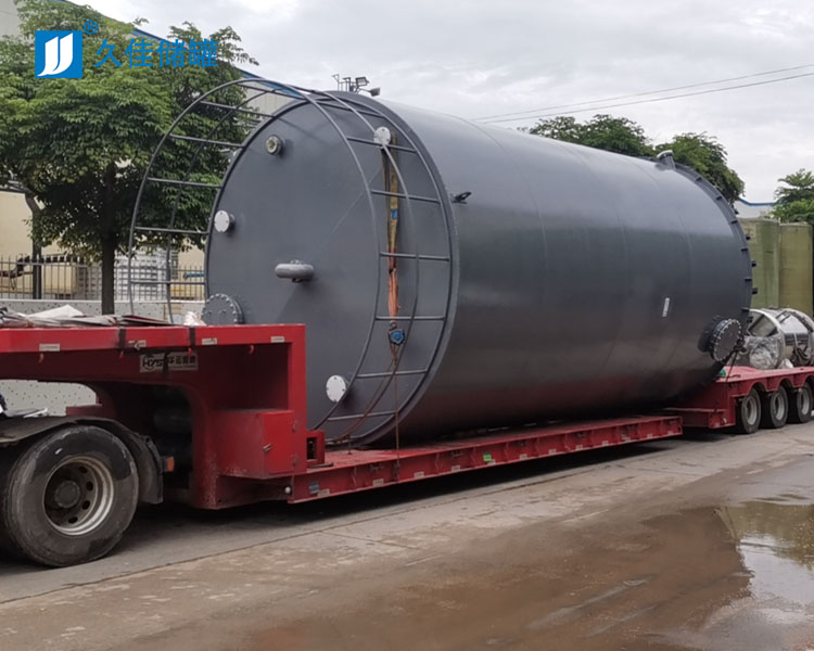 87立方液堿儲(chǔ)罐（鋼襯PE）