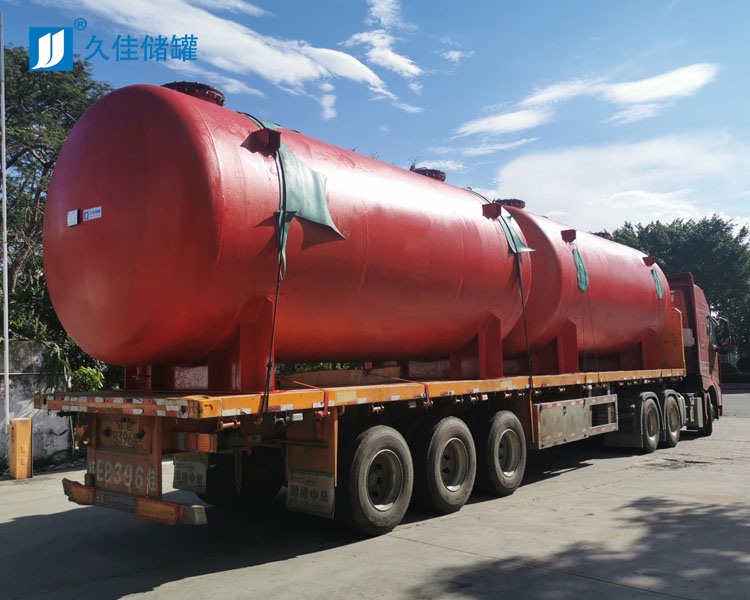 30m3鹽酸儲(chǔ)罐（內(nèi)襯PE外玻璃鋼涂層）